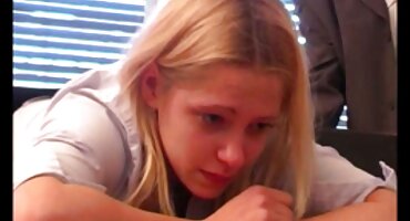 goth girl sex Cô gái trong xà cạp masturbates và hút vòi nước xxx hàn quốc lớn.